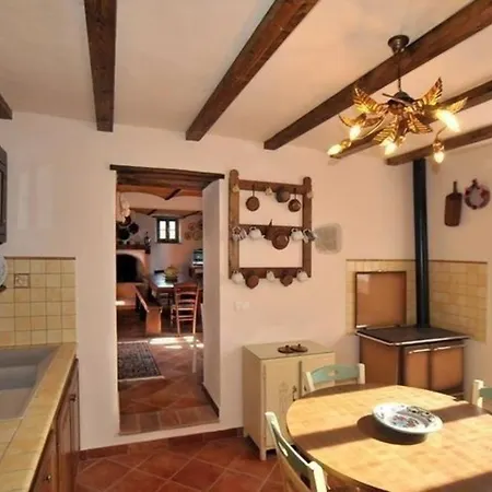 Holiday home Fuer 10 Personen In Cignano, Trasimenischer *