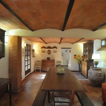Fuer 10 Personen In Cignano, Trasimenischer Holiday home *